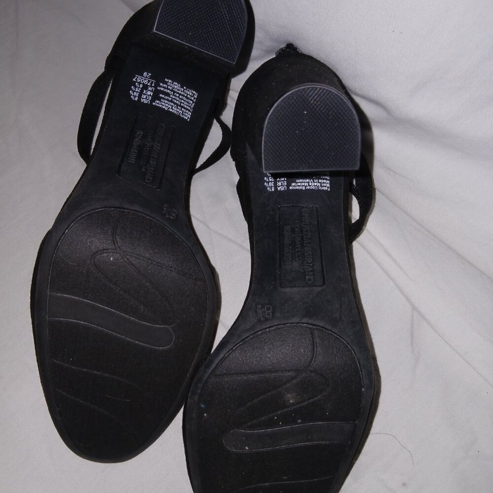 Shoes - Picture 6 of 7